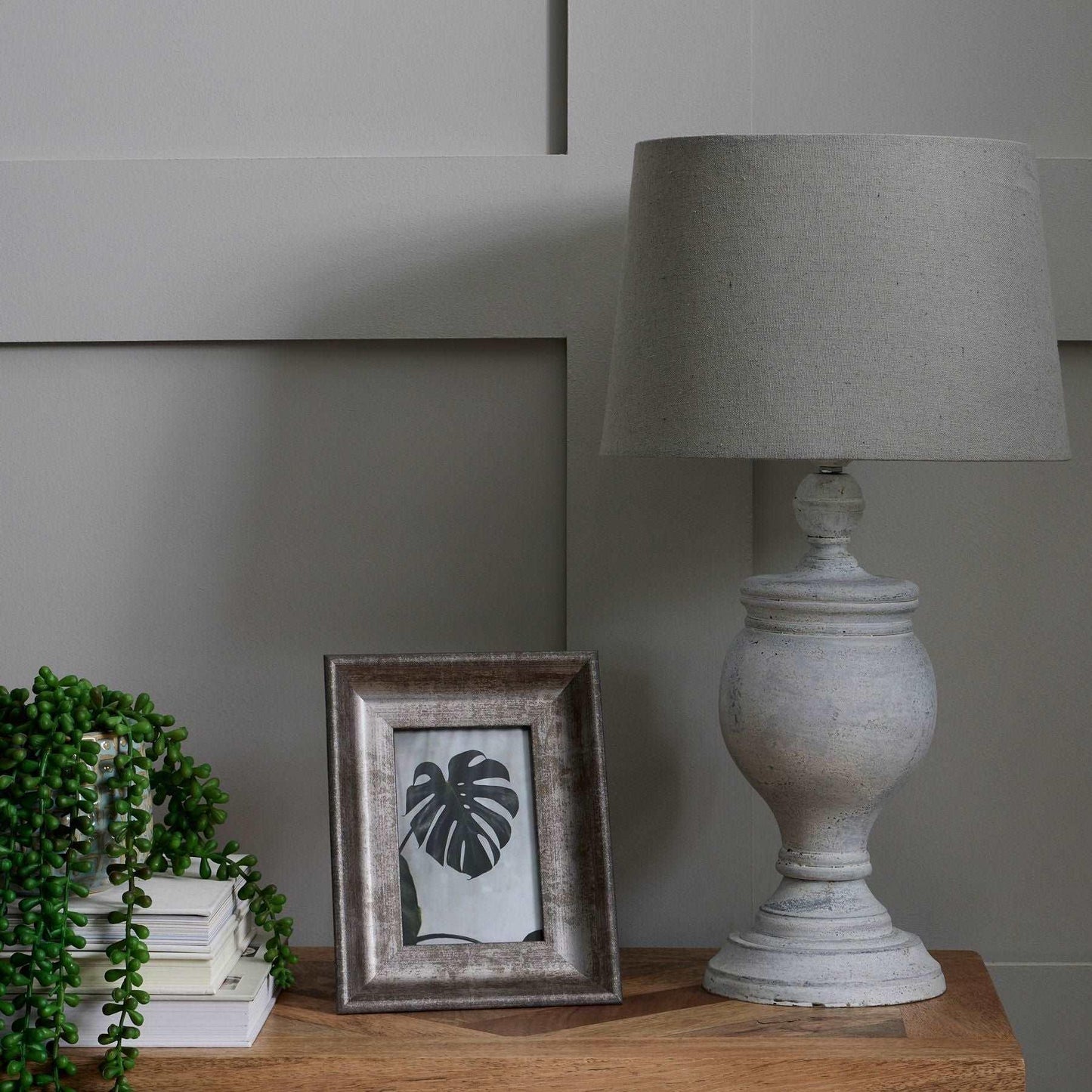 Uthina Table Lamp - SEET London